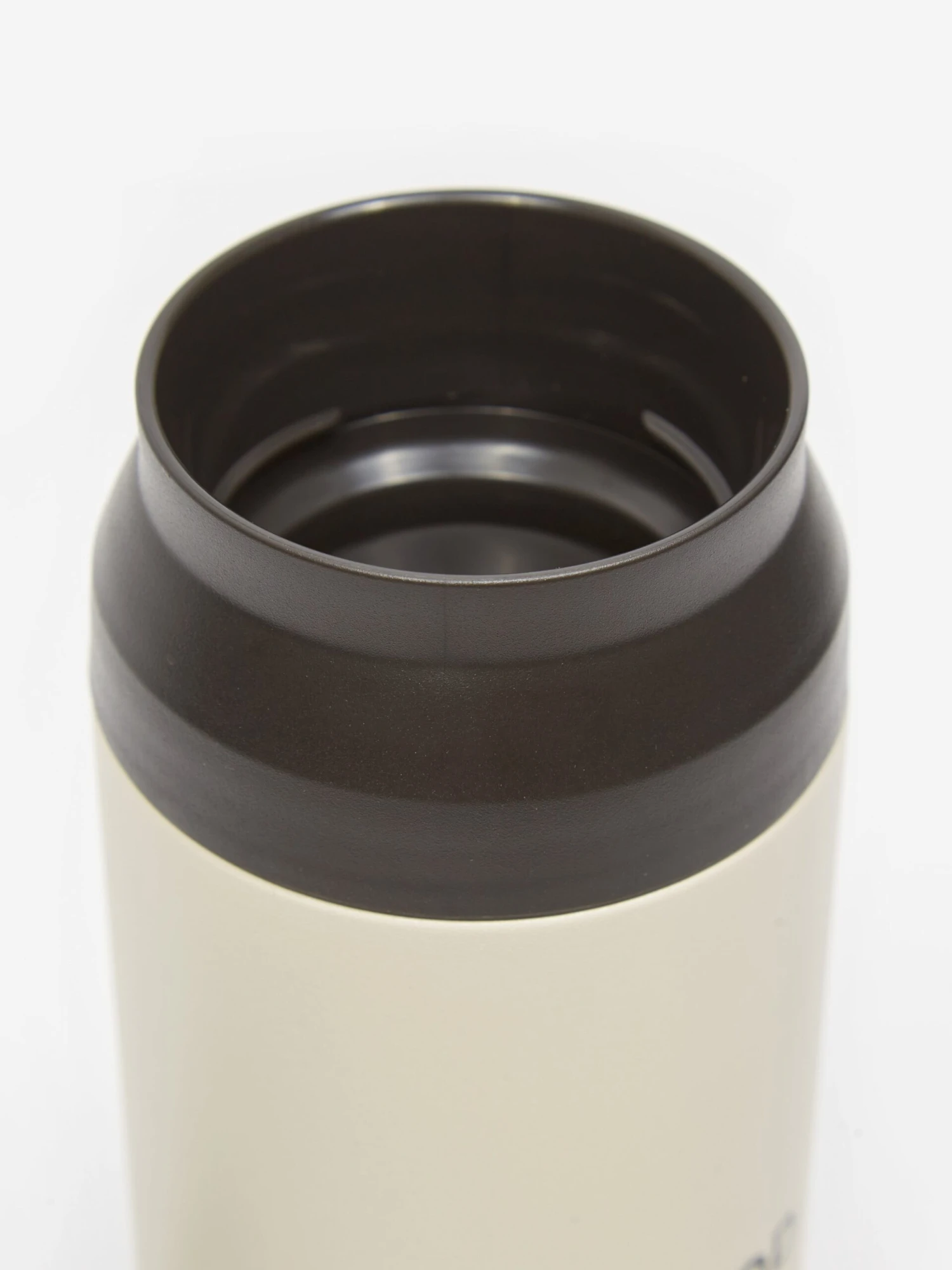 Kinto X Goodhood Travel Tumbler 500ml - White 5 Kinto X Goodhood Travel Tumbler 500ml - White - Image 3