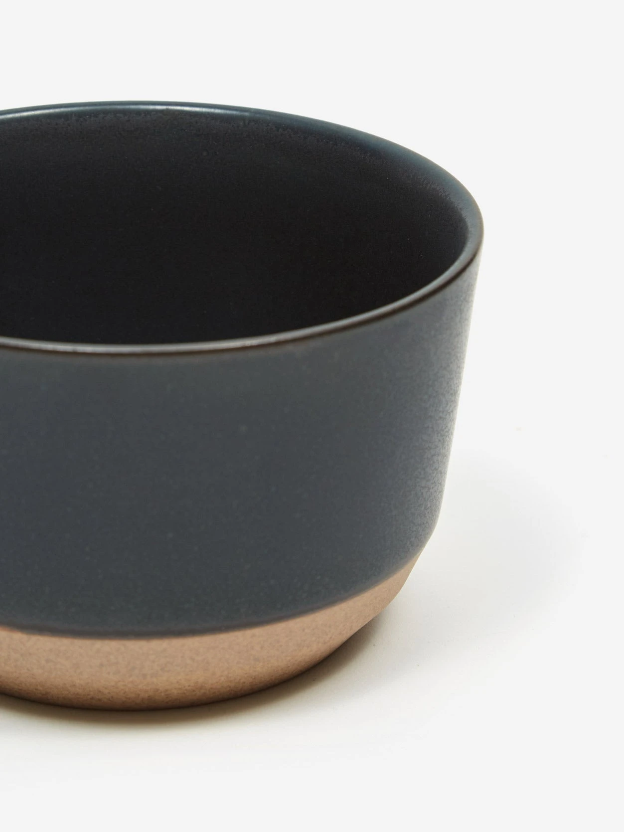 Kinto CLK-151 Wide Mug - Black 5 Kinto CLK-151 Wide Mug - Black - Image 3