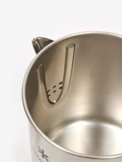 Snow Peak Field Coffee Master - Silver 18 Snow Peak Field Coffee Master - Silver -Quality Home Furnishings Store 88748 F SNOW PEAK FIELD COFFEE MASTER SILVER AW22 GOODHOOD 16627