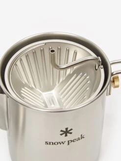 Snow Peak Field Coffee Master - Silver 19 Snow Peak Field Coffee Master - Silver -Quality Home Furnishings Store 88748 F SNOW PEAK FIELD COFFEE MASTER SILVER AW22 GOODHOOD 16629