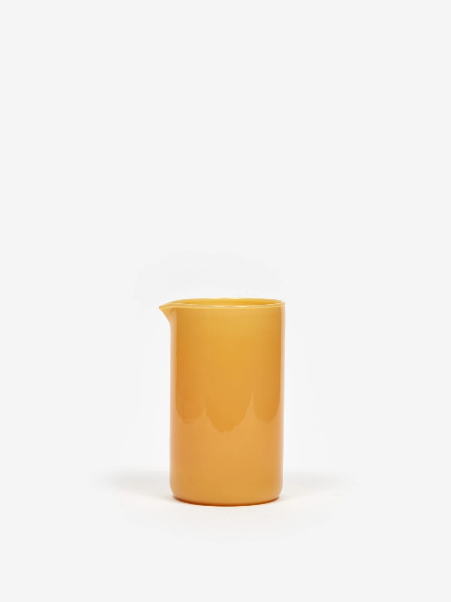 HAY Borosilicate Jug Small - Jade Light Yellow 6 HAY Borosilicate Jug Small - Jade Light Yellow - Image 4