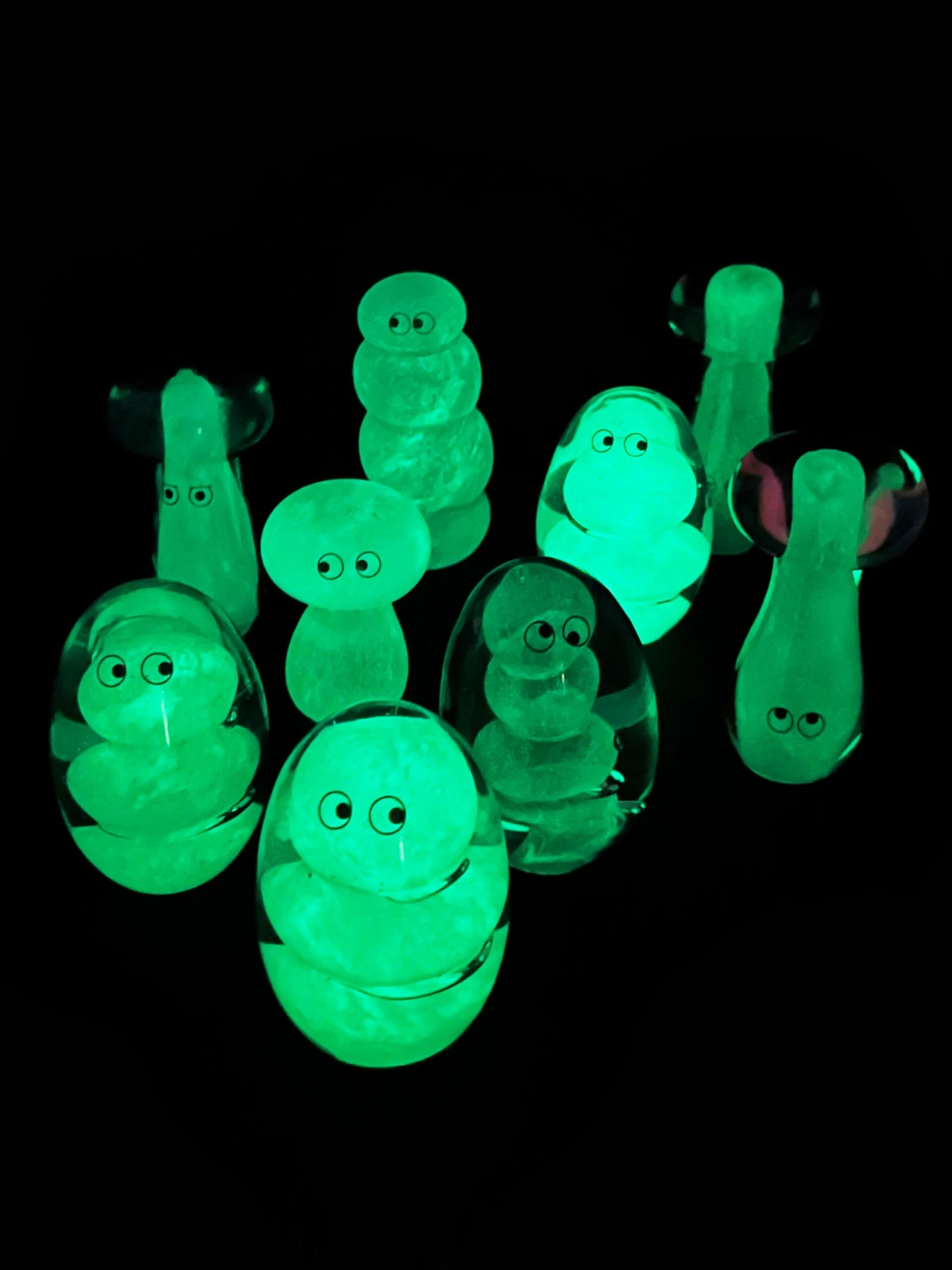 Studio Arhoj Glow In The Dark Crystal Blob 4 Studio Arhoj Glow In The Dark Crystal Blob - Image 2