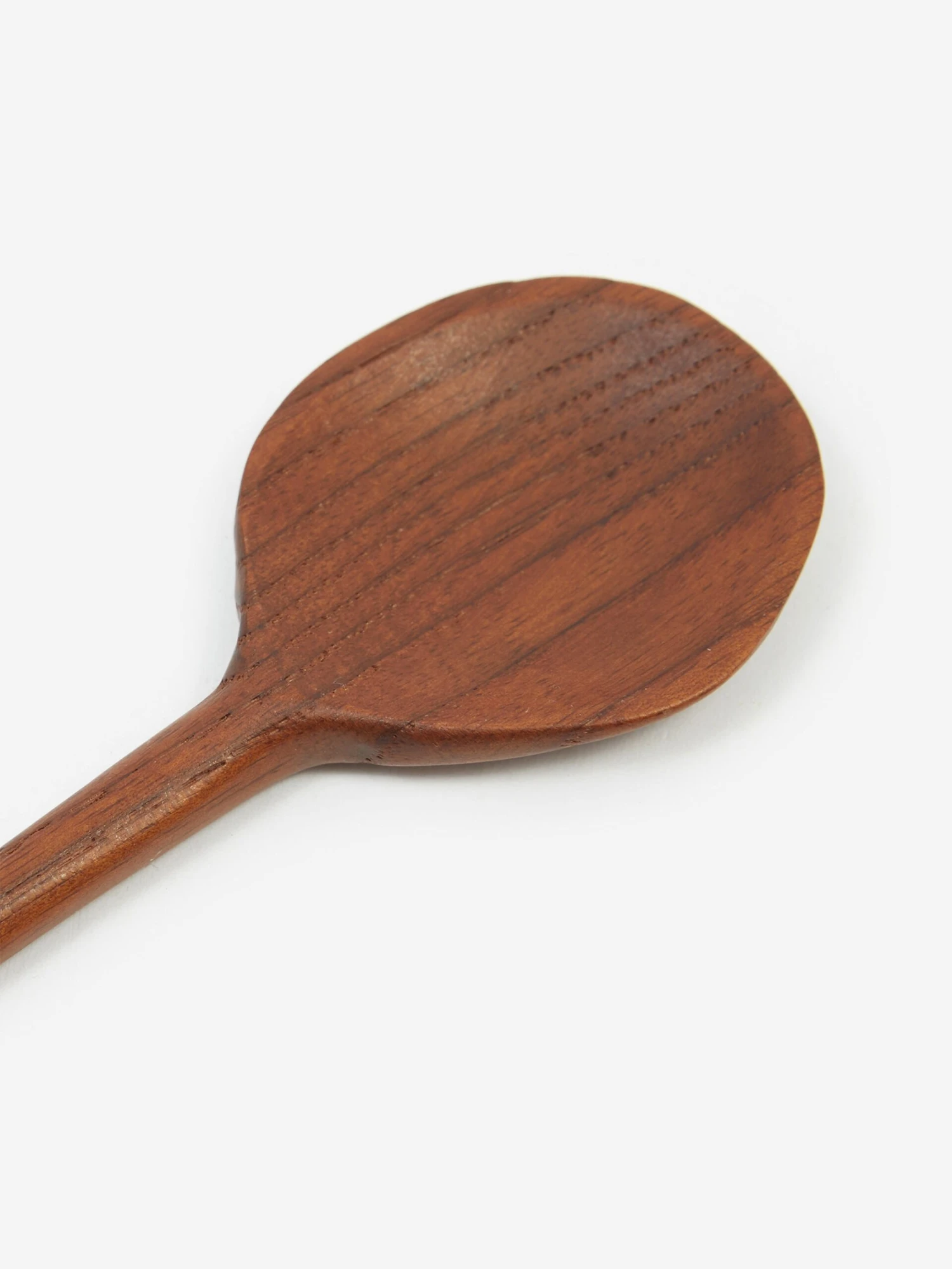 Ferm LIVING Meander Wooden Spoon - 25cm - Dark Brown 4 Ferm LIVING Meander Wooden Spoon - 25cm - Dark Brown - Image 2