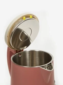 HAY Sowden Kettle - Brown -Quality Home Furnishings Store HAY SOWDEN KETTLE BROWN SS22 GOODHOOD 155935 284de0ab 724b 4429 ac30 3524cd23a290