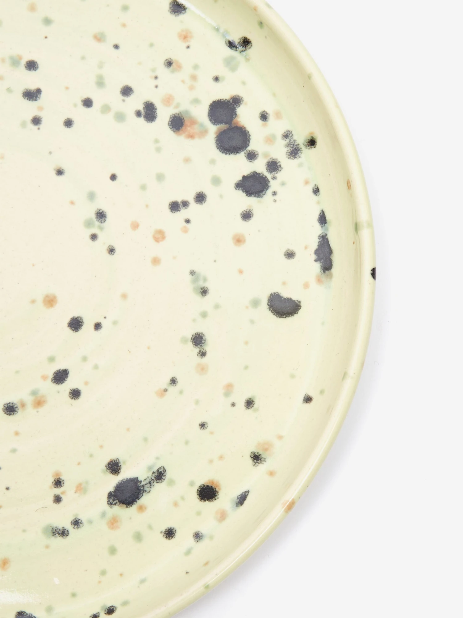 Liam Owen Lichen Glaze Handmade Dinner Plate - Green 5 Liam Owen Lichen Glaze Handmade Dinner Plate - Green - Image 3