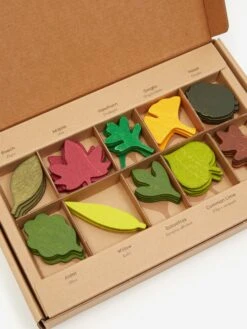 Moon Picnic Wooden Woodland Leaves Set -Quality Home Furnishings Store MOON PICNIC WOODEN WOODLAND LEAVES SET AW23 GOODHOOD 2