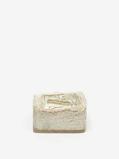 NIKO JUNE Jewellery Base - White -Quality Home Furnishings Store NIKO JUNE JEWELLERY BASE WHITE SS24 GOODHOOD