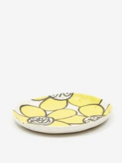 Rittle King Handmade Daisy Cake Plate 7 Rittle King Handmade Daisy Cake Plate -Quality Home Furnishings Store RITTLE KING HANDMADE DAISY CAKE PLATE AW23 GOODHOOD