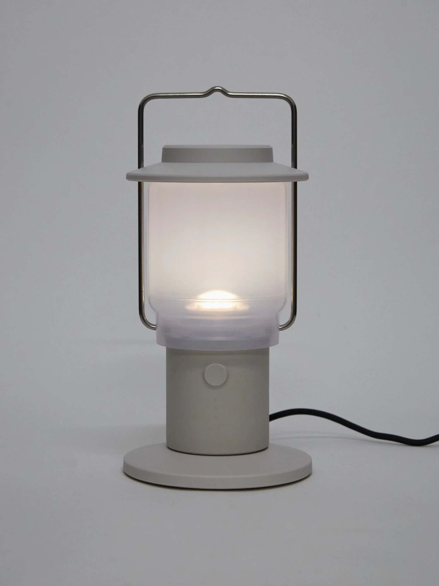 Snow Peak Home & Camp Lantern - Ivory 4 Snow Peak Home & Camp Lantern - Ivory - Image 2