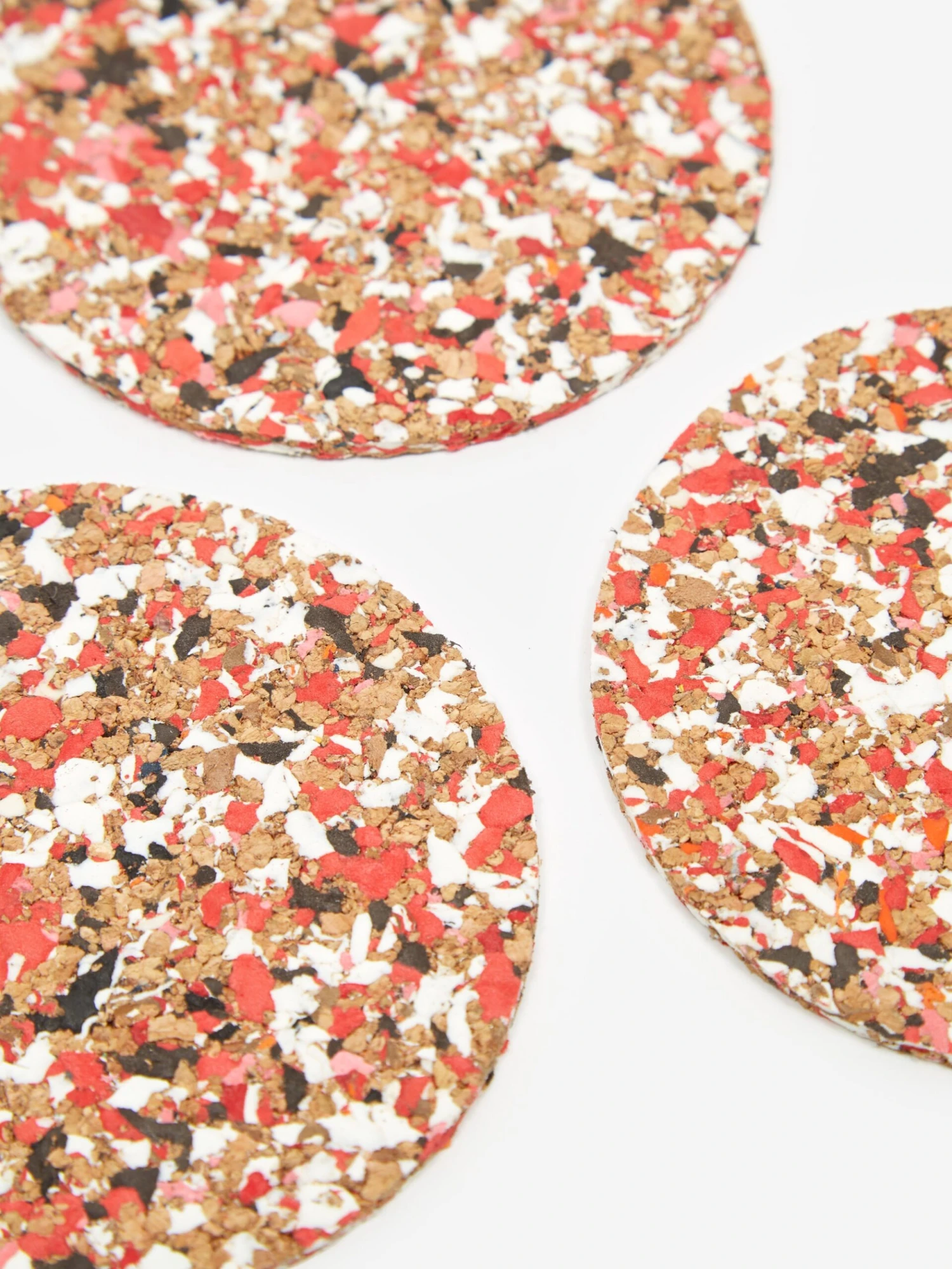Yod And Co Speckled Cork Set Of 4 Drink Coasters - Red 5 Yod And Co Speckled Cork Set Of 4 Drink Coasters - Red - Image 3